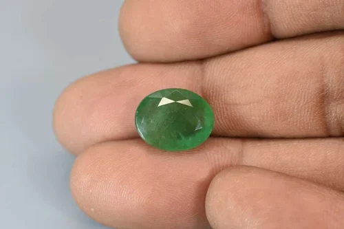 emerald stone (panna stone) brazil 7 12 ratti 1 1686814454 (1)